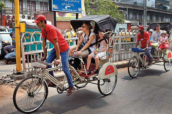 Xe Rickshawn cho du khách ở New Delhi